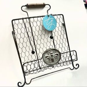 Trisha Yearwood Honey Bee Recipe Book Easel cookbook rare